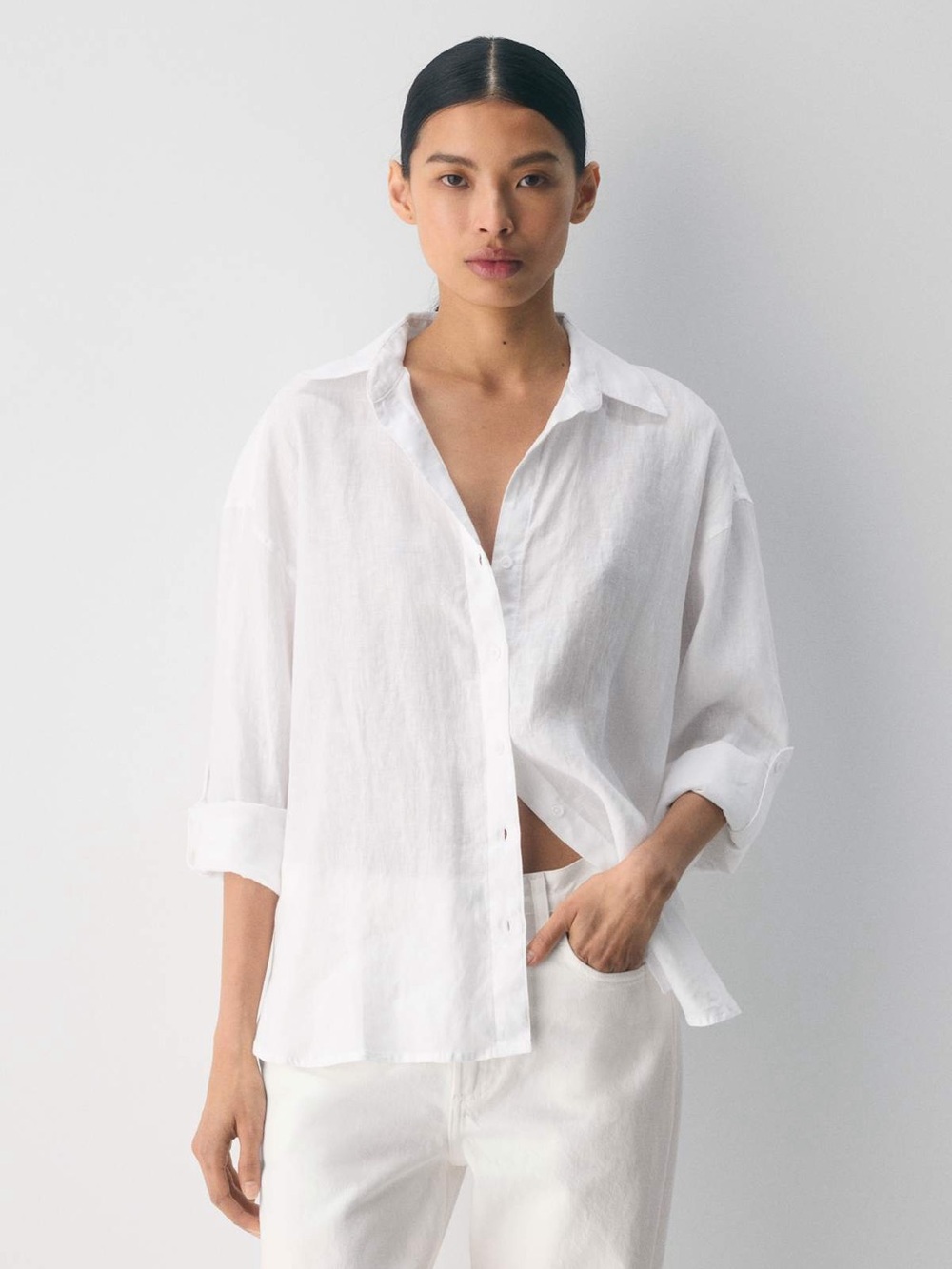 Aritzia White Linen Button-Down Shirt - Women